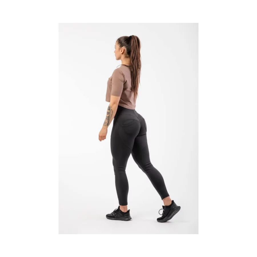 587_black_600_brown_02