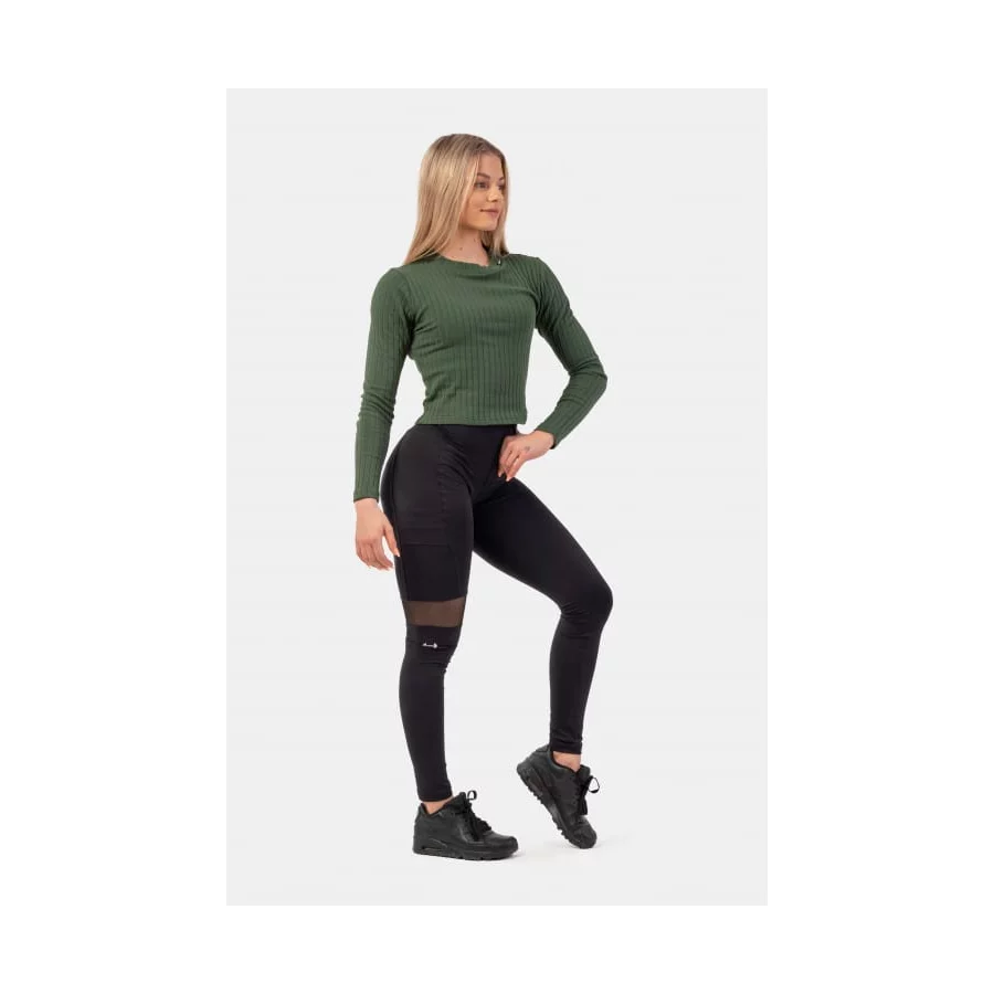 404_black_415_darkgreen_01