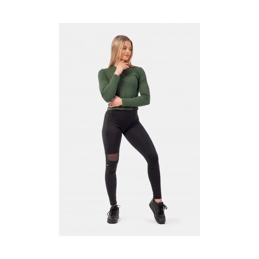 404_black_415_darkgreen_03