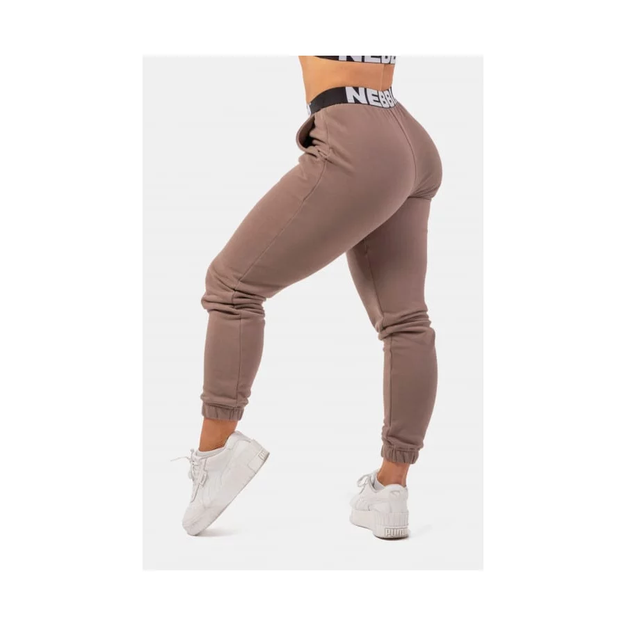 408_brown_zoom_02