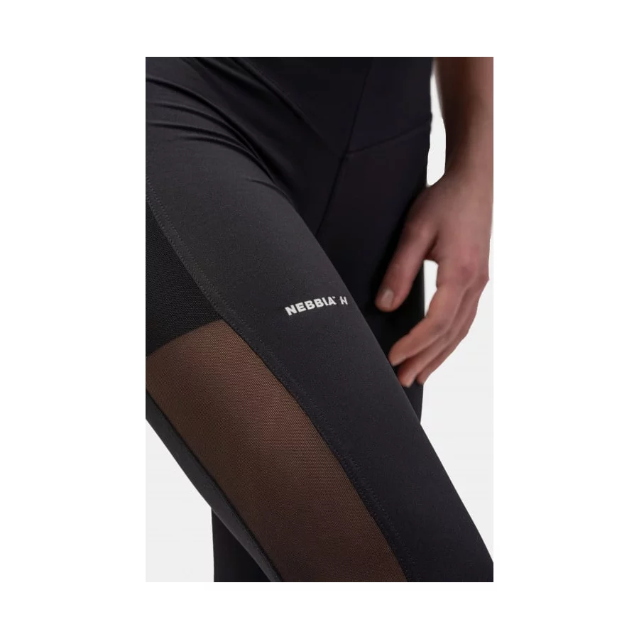 401_black_detail_02